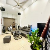 Tôn Thất Tùng: Nhà 5 tầng, căn góc, nội thất đẹp sẵn ở, 1phút ra phố, an ninh cao, 40m2, 9.5tỷ